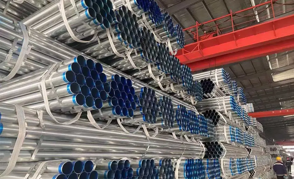Ang Xinlida workshop ay gumagawa ng galvanized strip round pipe